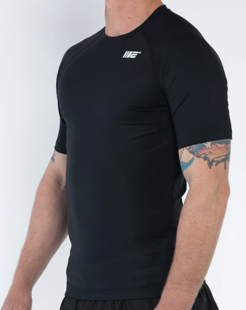 ENGAGE - Essential Series Short Sleeve Rash Guard